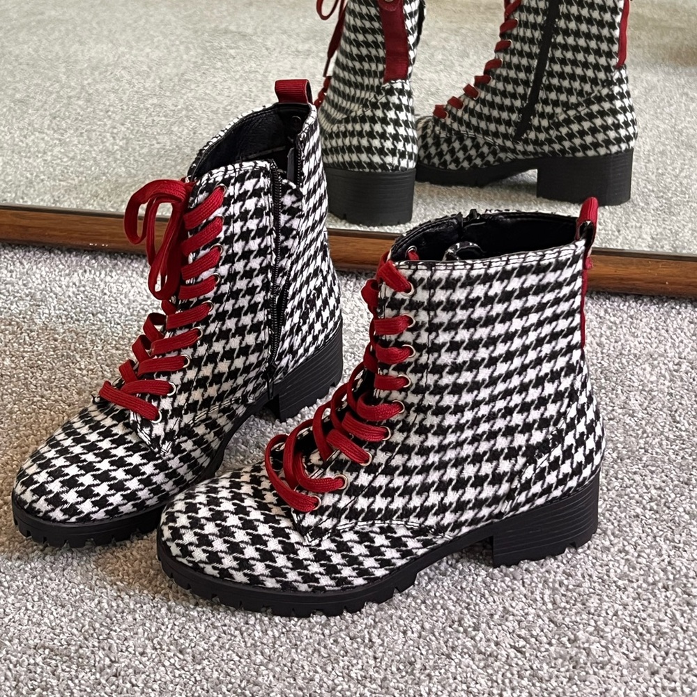 Bell Lace-Up Ankle Boots - Black and Red